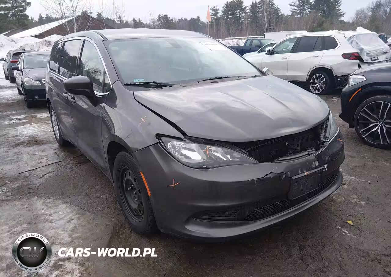 2021 Chrysler Voyager L