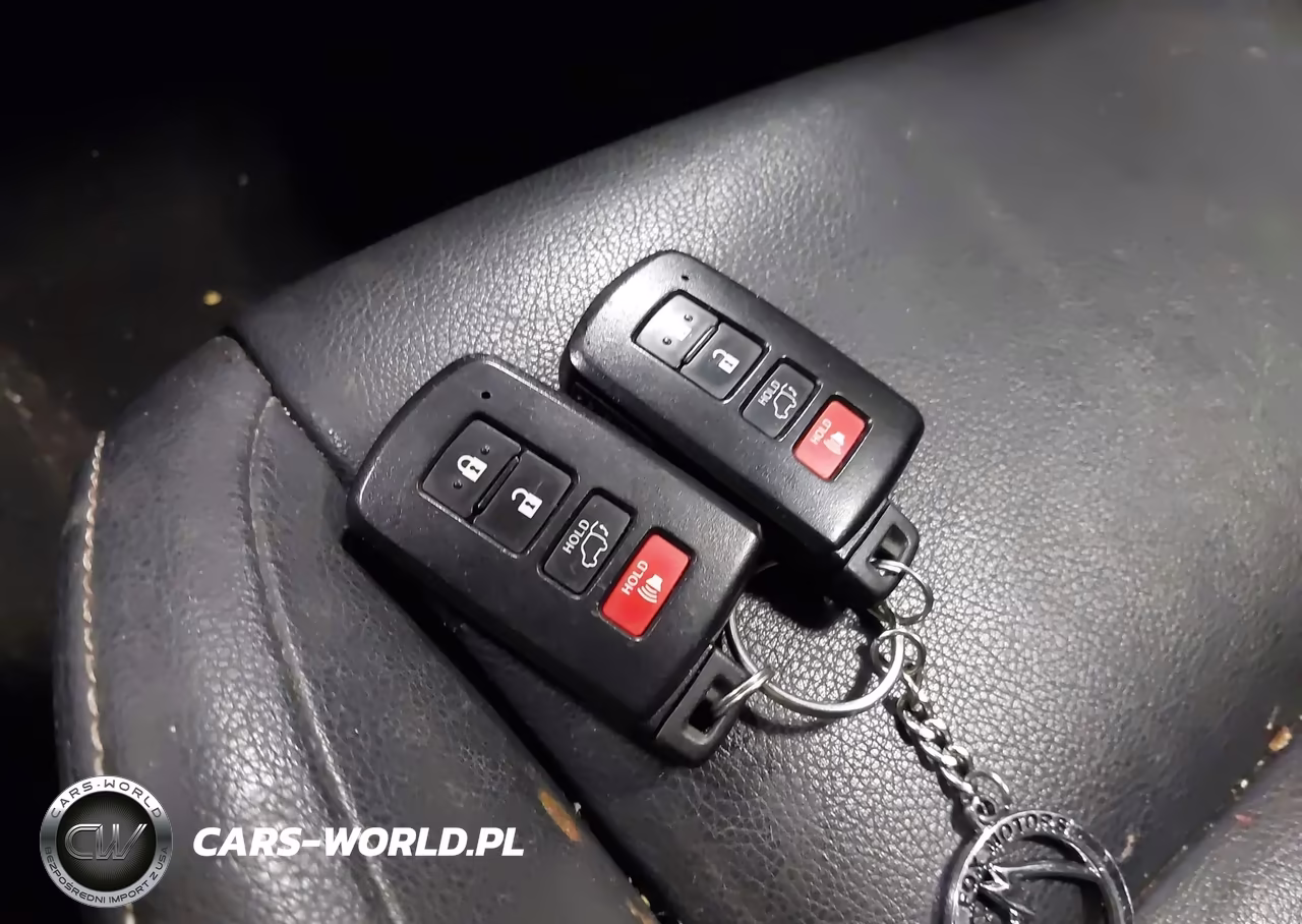 2018 Toyota Rav4 Hybrid Limited VIN:JTMDJREV7JD180577 - 11