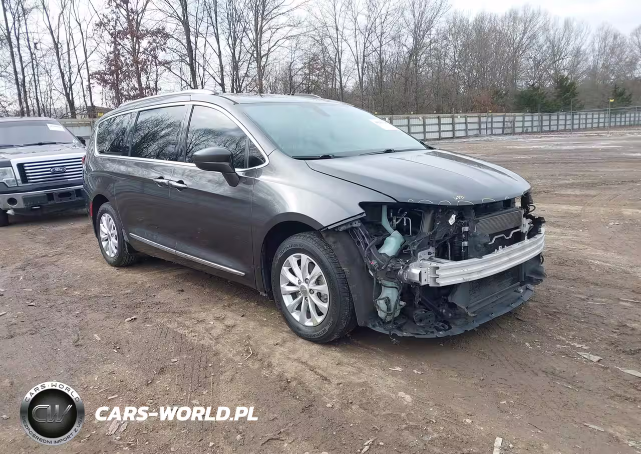 2019 Chrysler Pacifica Touring L