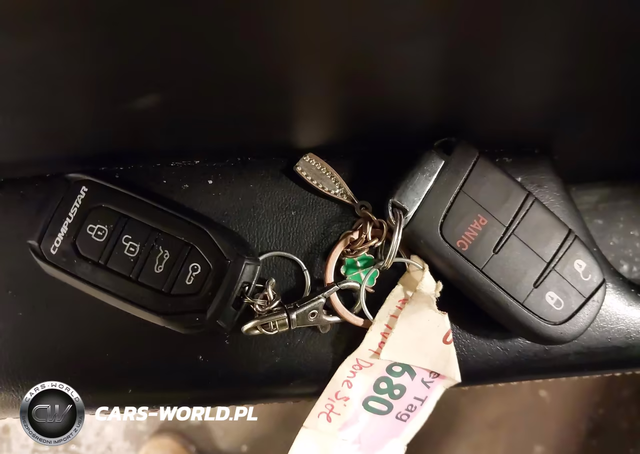 2018 Jeep Compass Latitude Fwd VIN:3C4NJCBB5JT227644 - 11