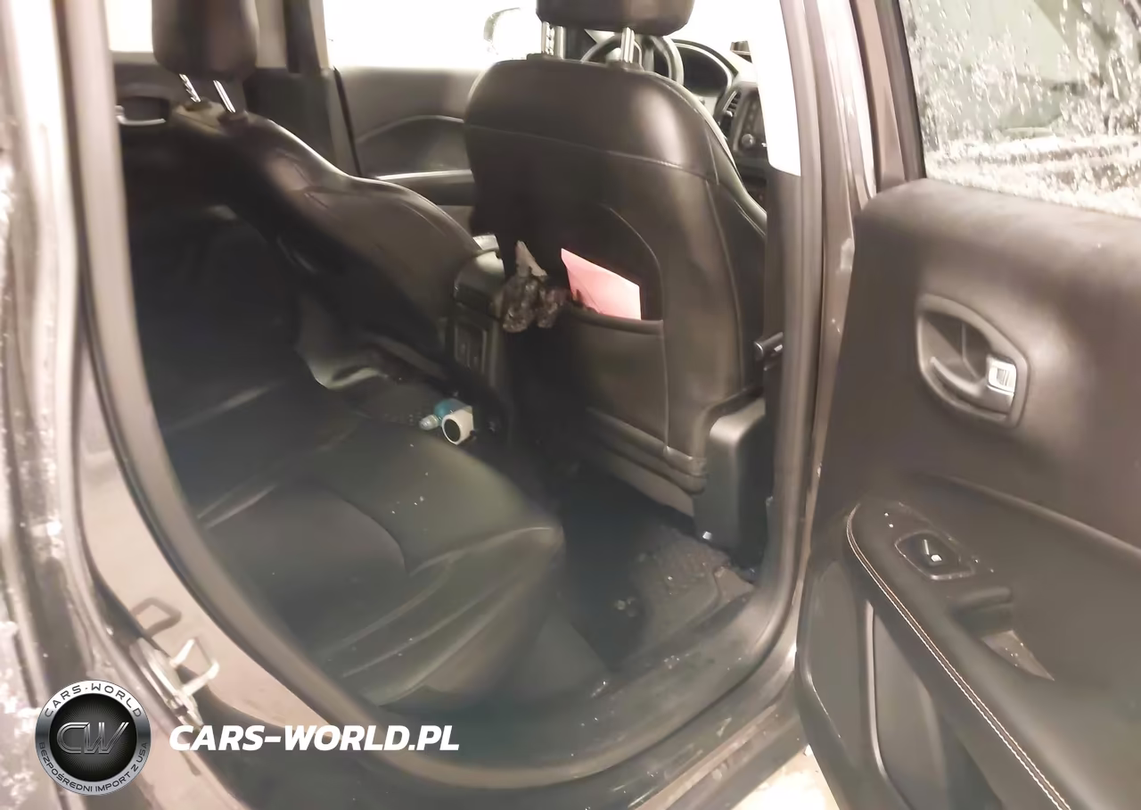 2018 Jeep Compass Latitude Fwd VIN:3C4NJCBB5JT227644 - 8