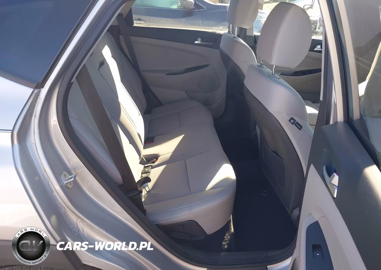 2020 Hyundai Tucson Value VIN:KM8J33A43LU270394 - 8