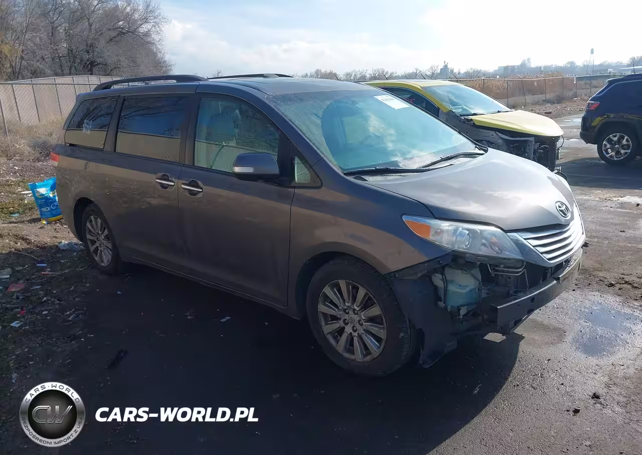 2013 Toyota Sienna Limited 7 Passenger