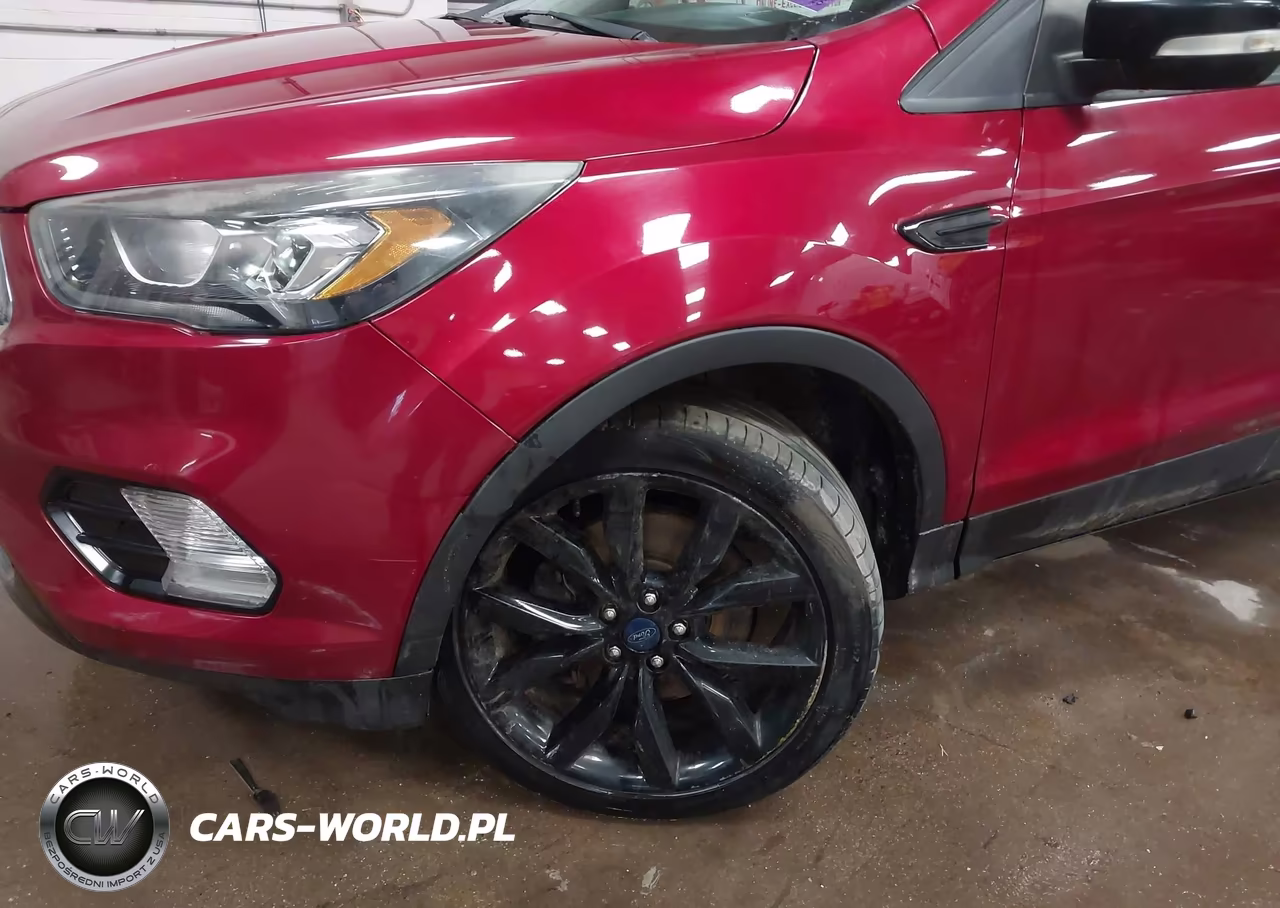 2017 Ford Escape Titanium VIN:1FMCU9J9XHUB55626 - 6