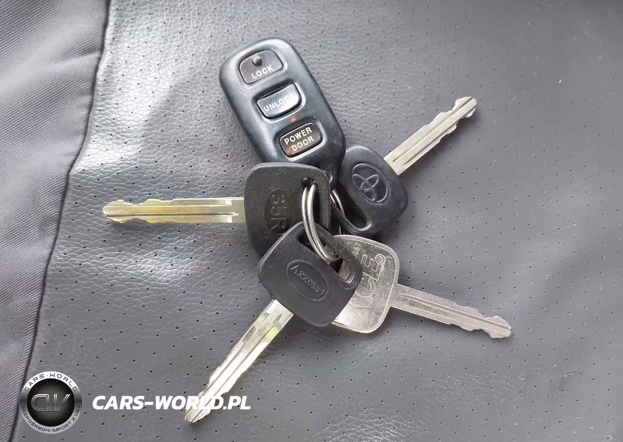 2002 Toyota Sienna Le VIN:4T3ZF13C72U417244 - 11