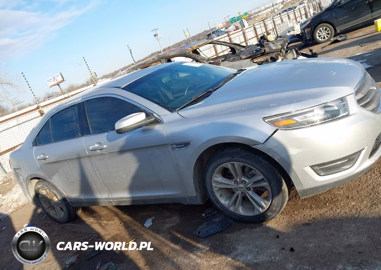 2018 Ford Taurus Sel VIN:1FAHP2E84JG111755 - 13