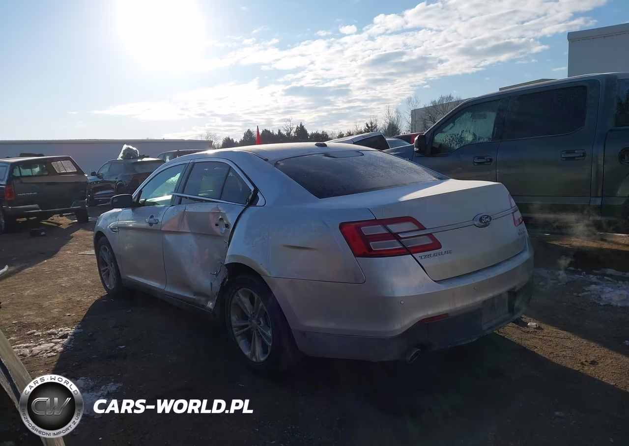 2018 Ford Taurus Sel VIN:1FAHP2E84JG111755 - 3