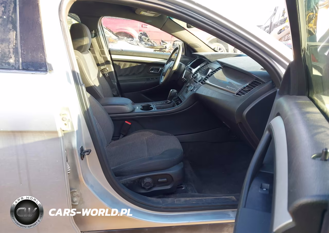 2018 Ford Taurus Sel VIN:1FAHP2E84JG111755 - 5