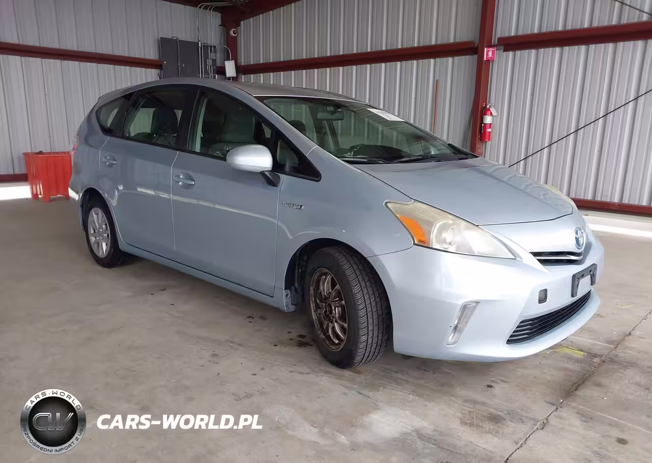 2013 Toyota Prius V Three