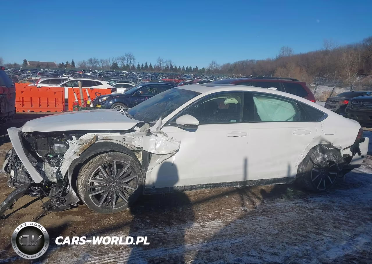 2025 Honda Accord Hybrid Touring VIN:1HGCY2F84SA080612 - 14