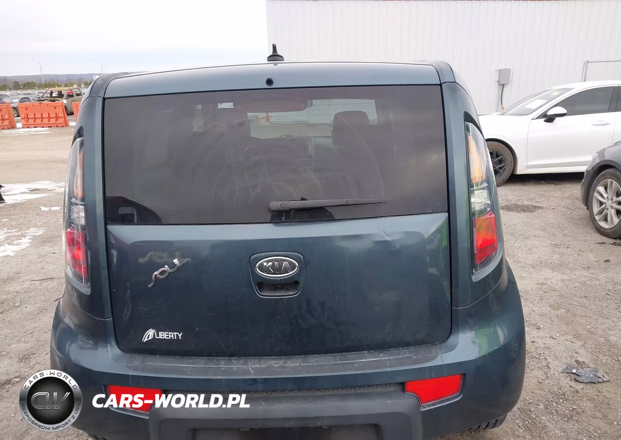 2011 Kia Soul + VIN:KNDJT2A25B7218999 - 16