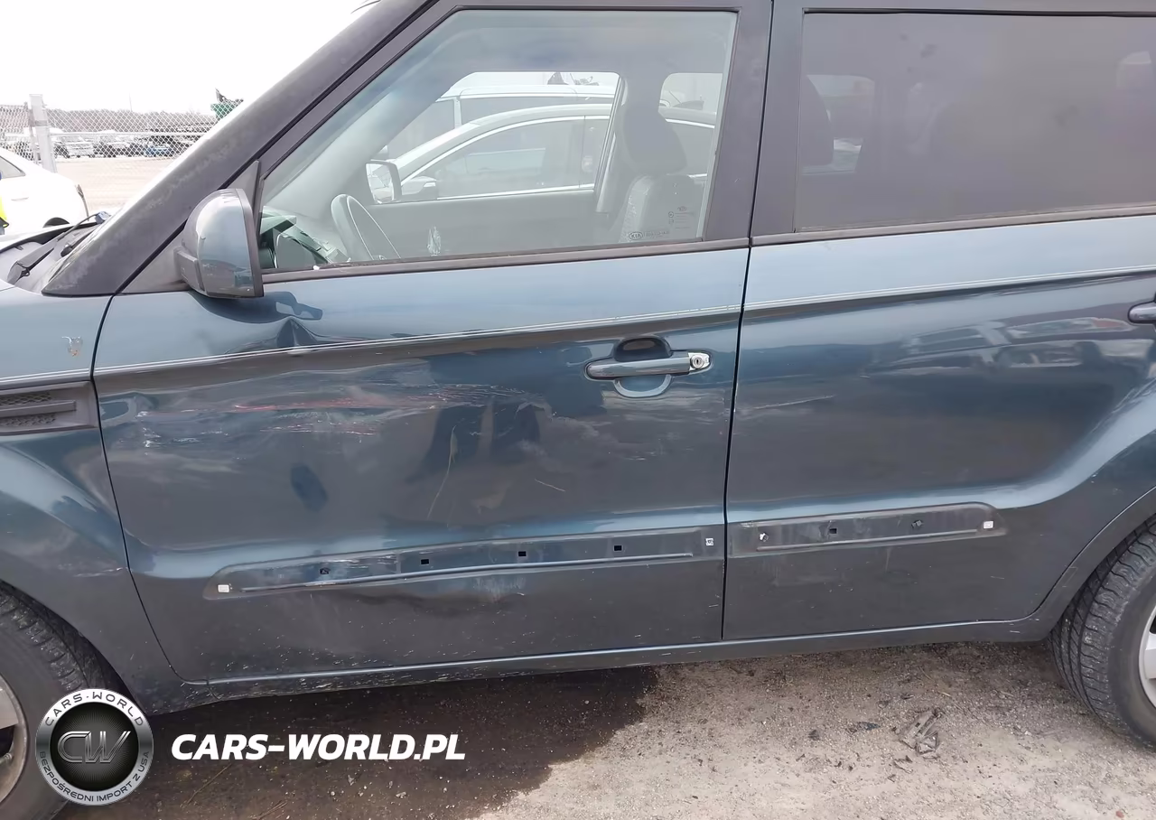 2011 Kia Soul + VIN:KNDJT2A25B7218999 - 6