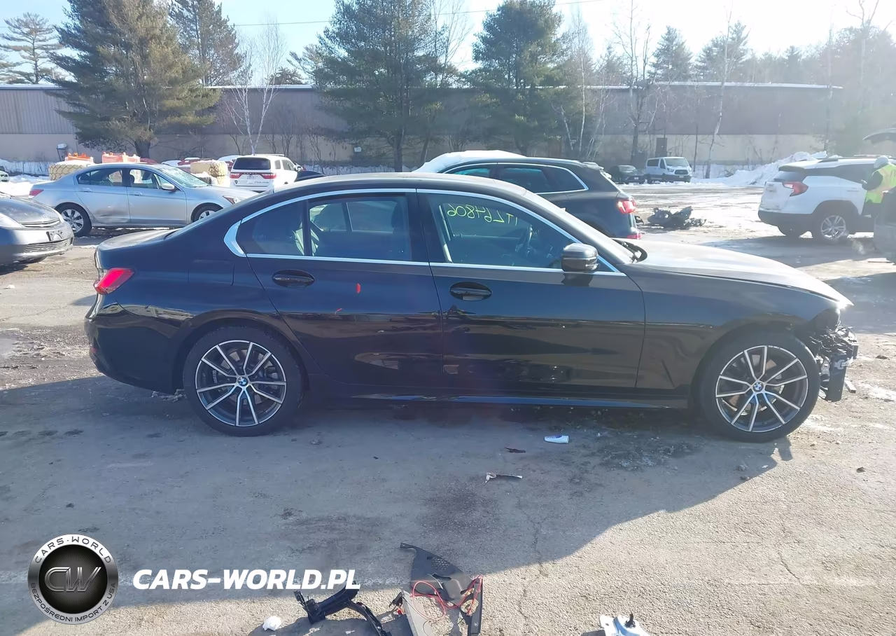 2020 BMW 330I xDrive VIN:3MW5R7J04L8B31880 - 13