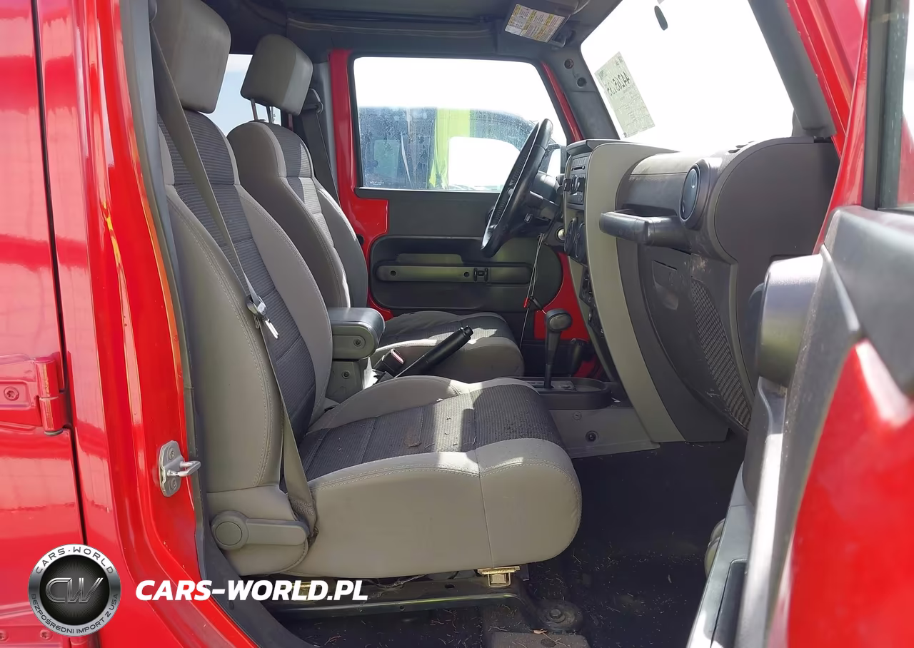 2007 Jeep Wrangler Unlimited X VIN:1J4GA39177L162803 - 5