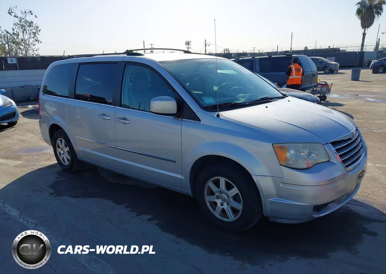 2009 Chrysler Town & Country Touring