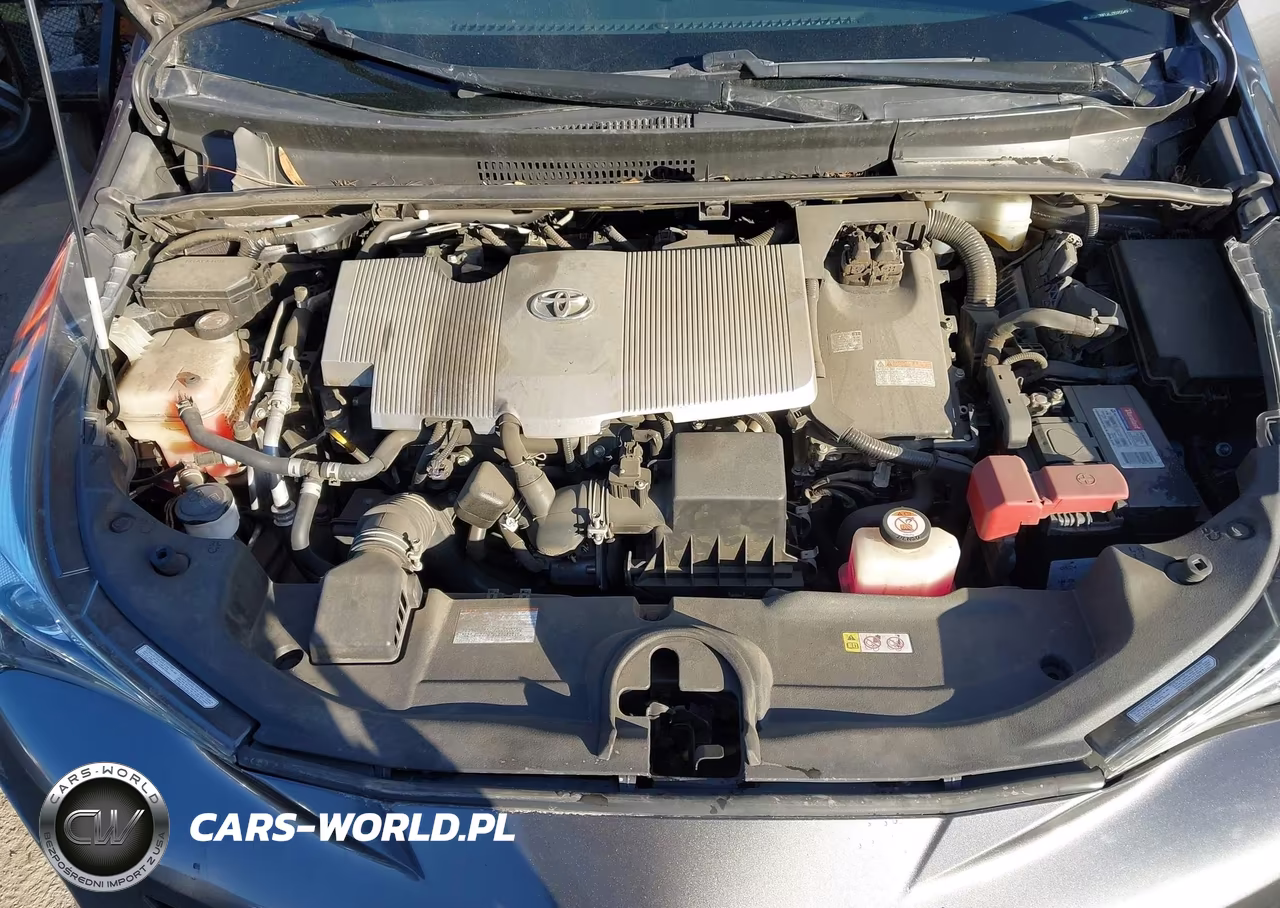 2018 Toyota Prius Two VIN:JTDKBRFU6J3595549 - 10