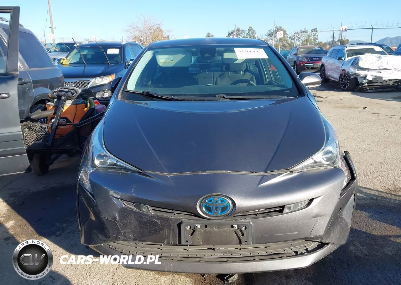 2018 Toyota Prius Two VIN:JTDKBRFU6J3595549 - 12