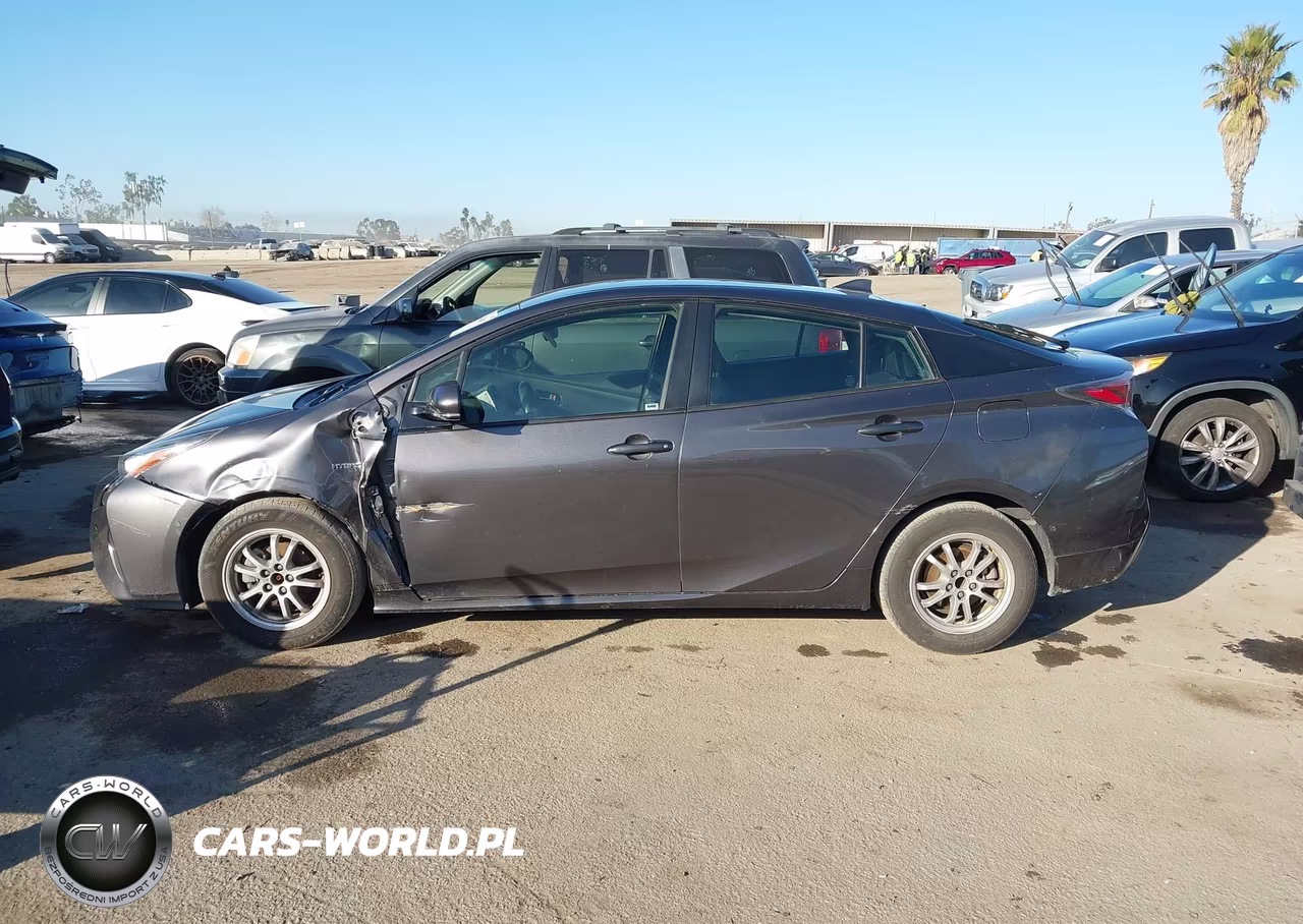 2018 Toyota Prius Two VIN:JTDKBRFU6J3595549 - 14