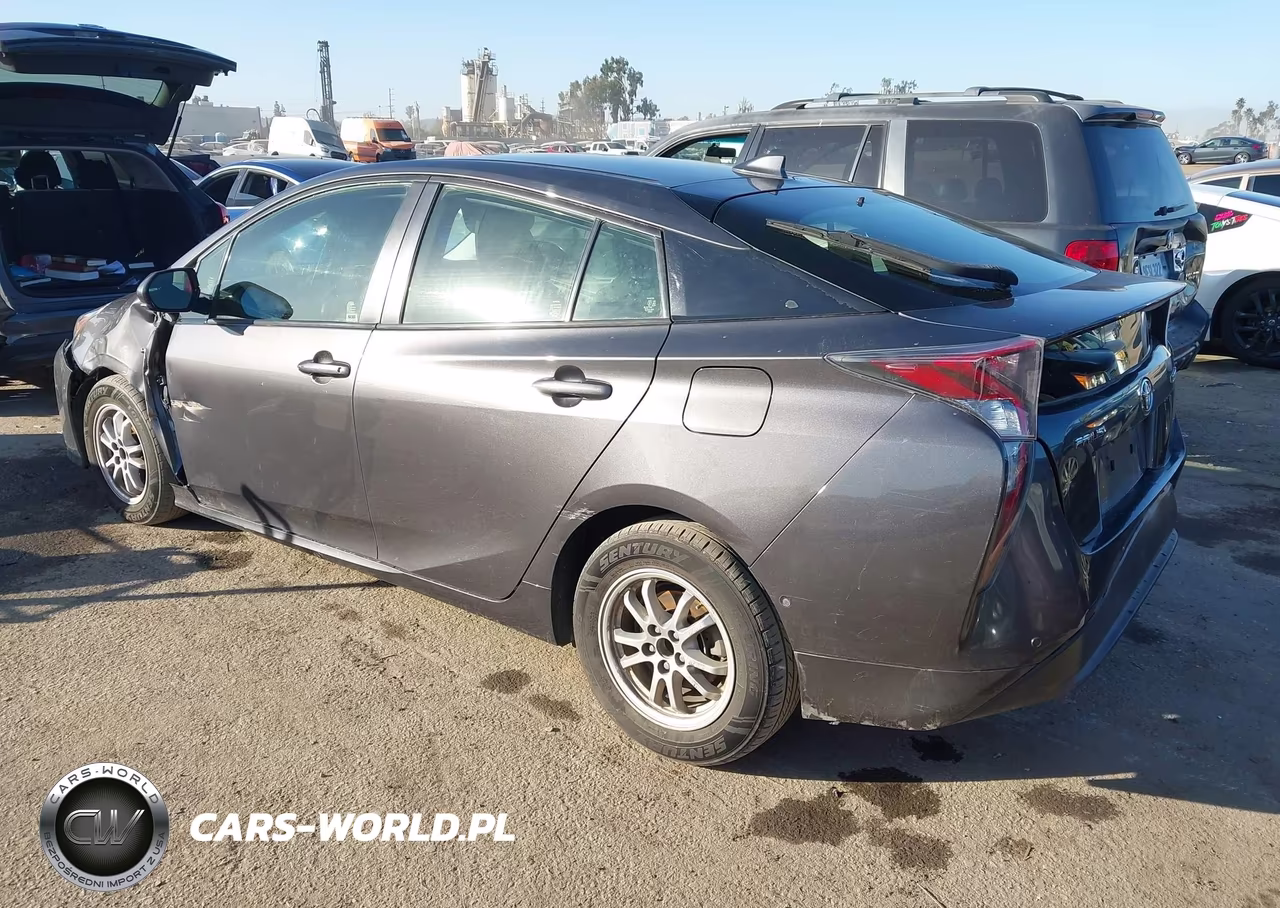 2018 Toyota Prius Two VIN:JTDKBRFU6J3595549 - 3