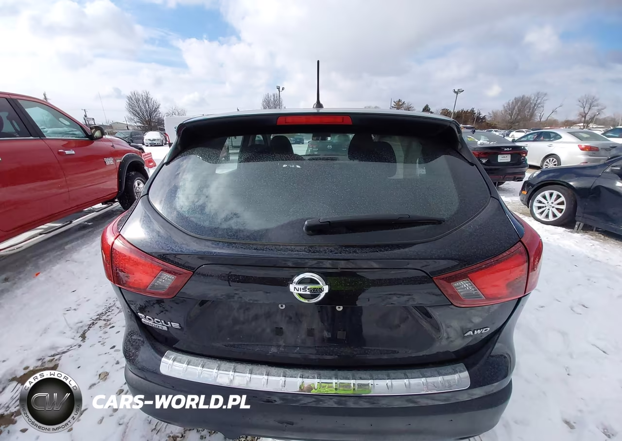 2017 Nissan Rogue Sport S VIN:JN1BJ1CR9HW140047 - 16