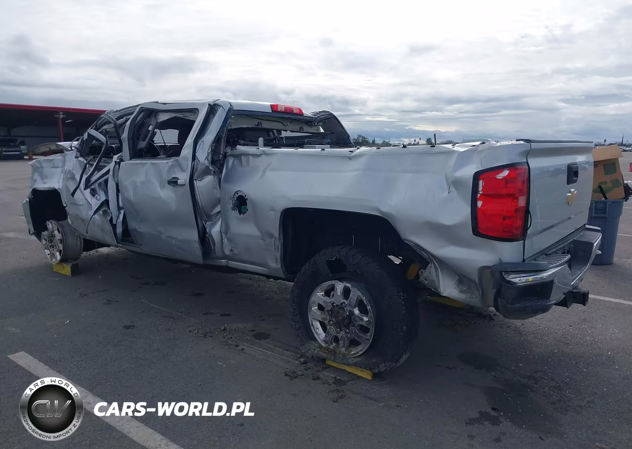 2015 Chevrolet Silverado 2500Hd Lt VIN:1GC1KVE84FF120402 - 3