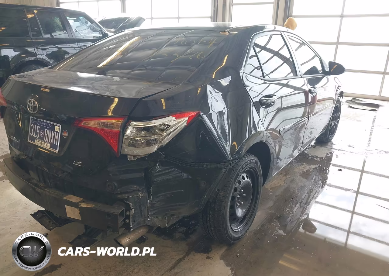 2017 Toyota Corolla Le VIN:2T1BURHE7HC923837 - 4