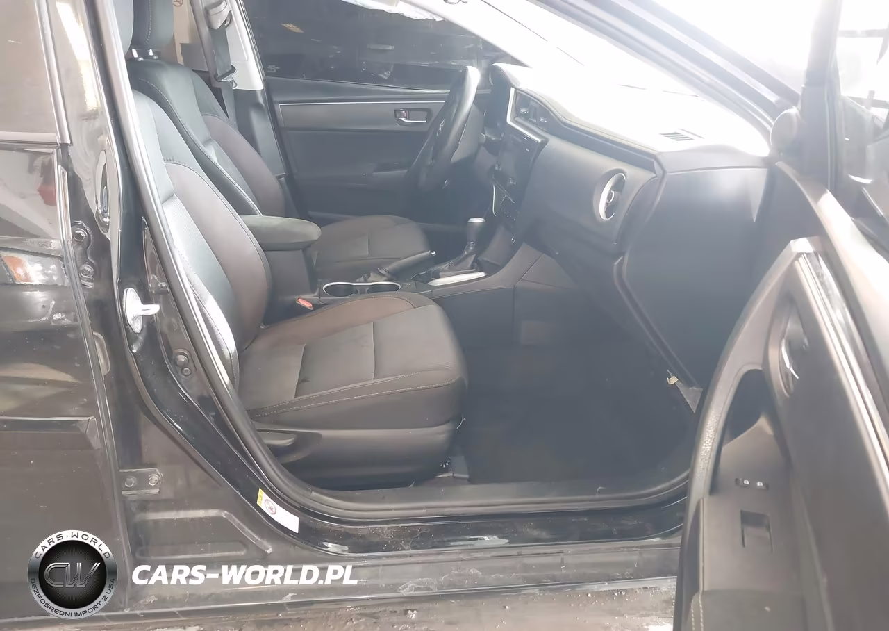 2017 Toyota Corolla Le VIN:2T1BURHE7HC923837 - 5