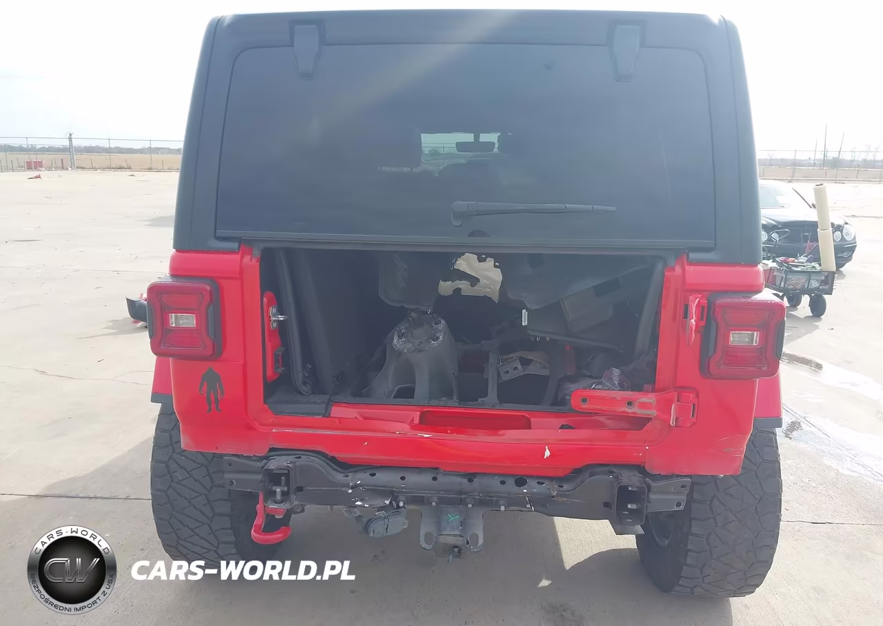 2018 Jeep Wrangler Unlimited Rubicon 4X4 VIN:1C4HJXFG8JW123301 - 6