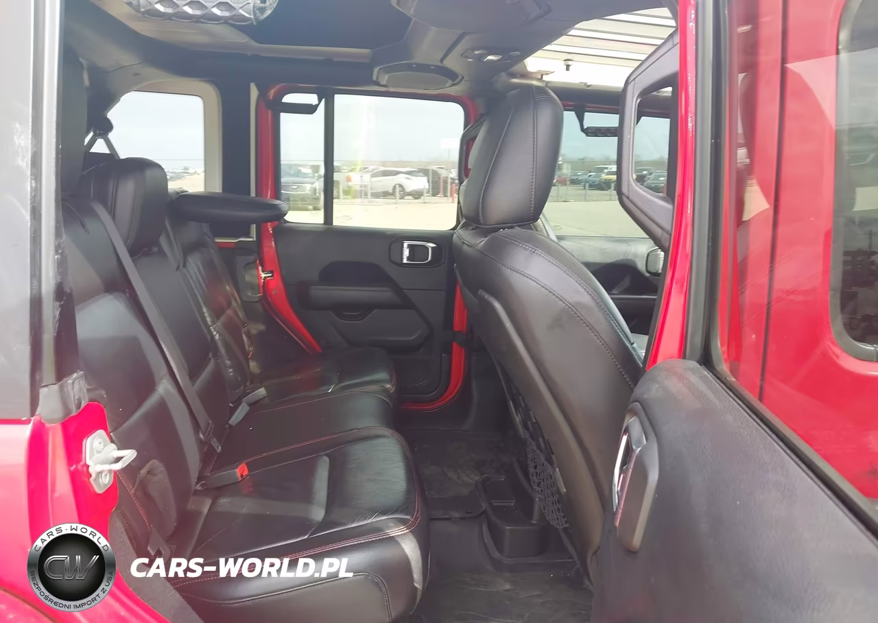 2018 Jeep Wrangler Unlimited Rubicon 4X4 VIN:1C4HJXFG8JW123301 - 8