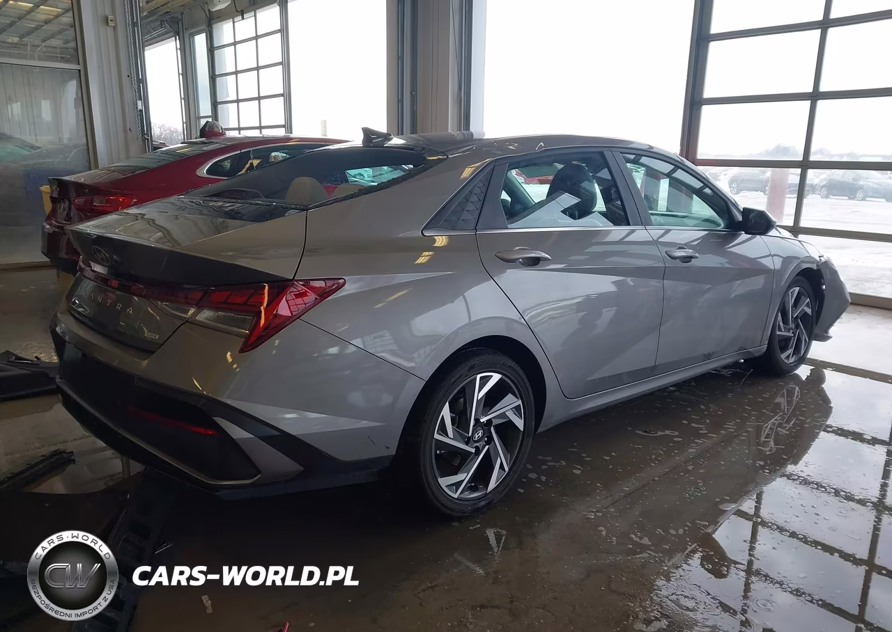 2024 Hyundai Elantra Hybrid Limited VIN:KMHLN4DJ0RU104076 - 4