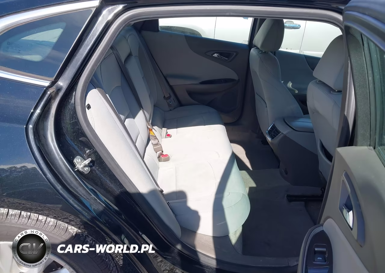 2019 Chevrolet Malibu Lt VIN:1G1ZD5ST3KF106676 - 8