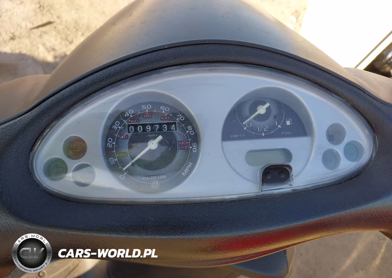 2010 Piaggio Fly 150 VIN:ZAPM578F5A4000122 - 7