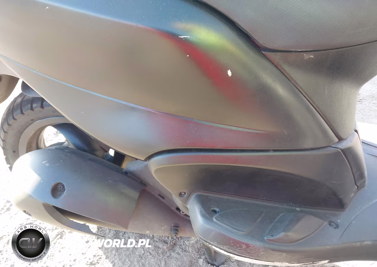 2010 Piaggio Fly 150 VIN:ZAPM578F5A4000122 - 8