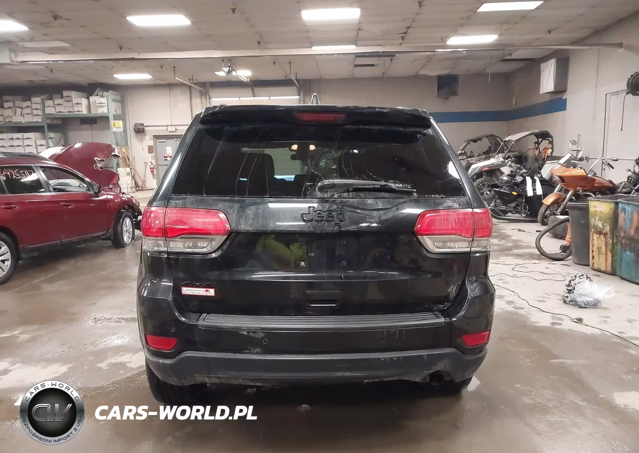 2018 Jeep Grand Cherokee Laredo E 4X4 VIN:1C4RJFAGXJC506583 - 15