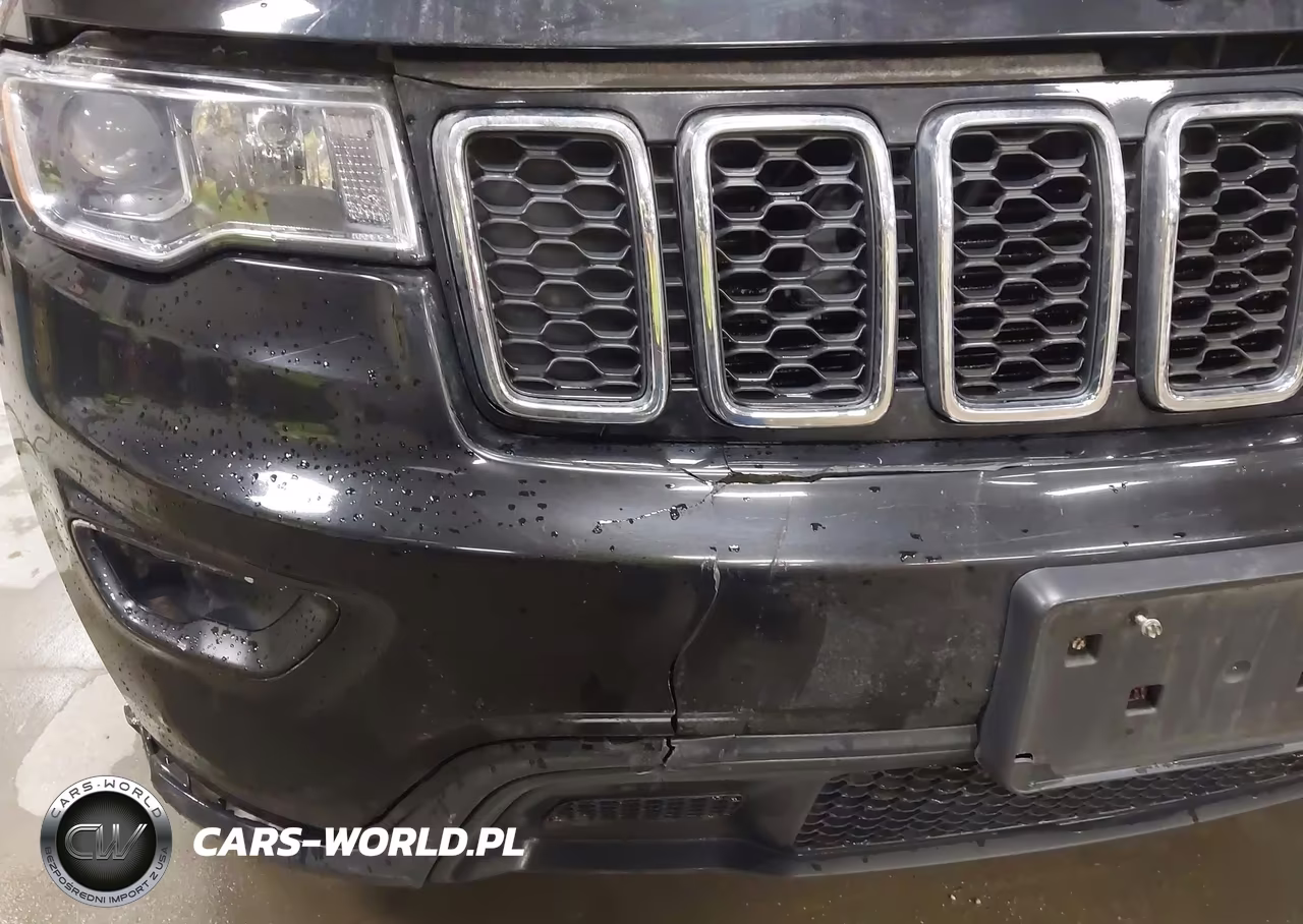 2018 Jeep Grand Cherokee Laredo E 4X4 VIN:1C4RJFAGXJC506583 - 6