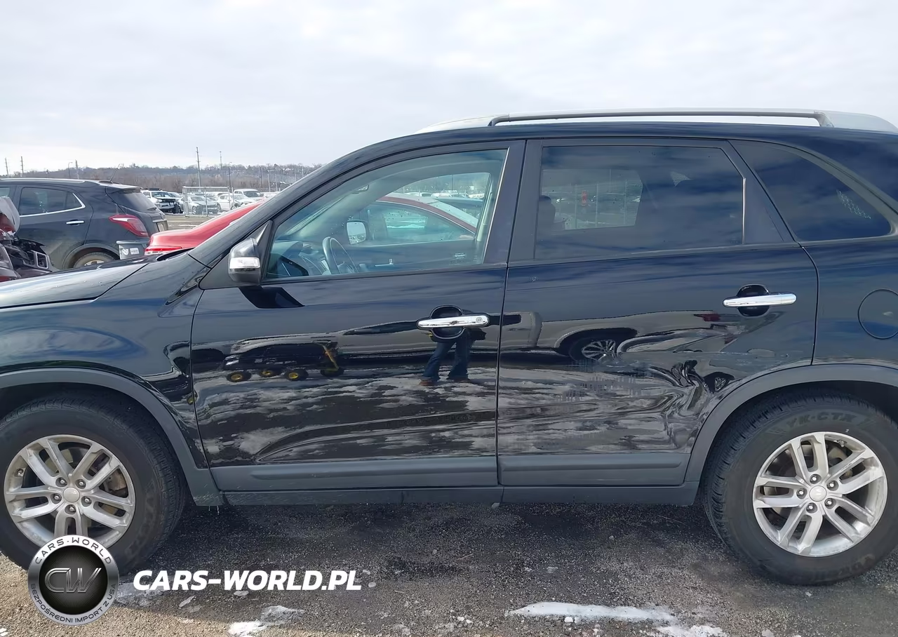 2014 Kia Sorento Lx VIN:5XYKT3A67EG494752 - 14
