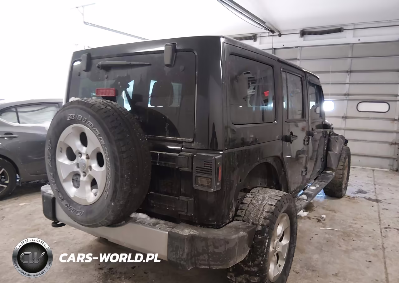 2011 Jeep Wrangler Unlimited Sahara VIN:1J4HA5H1XBL515531 - 4