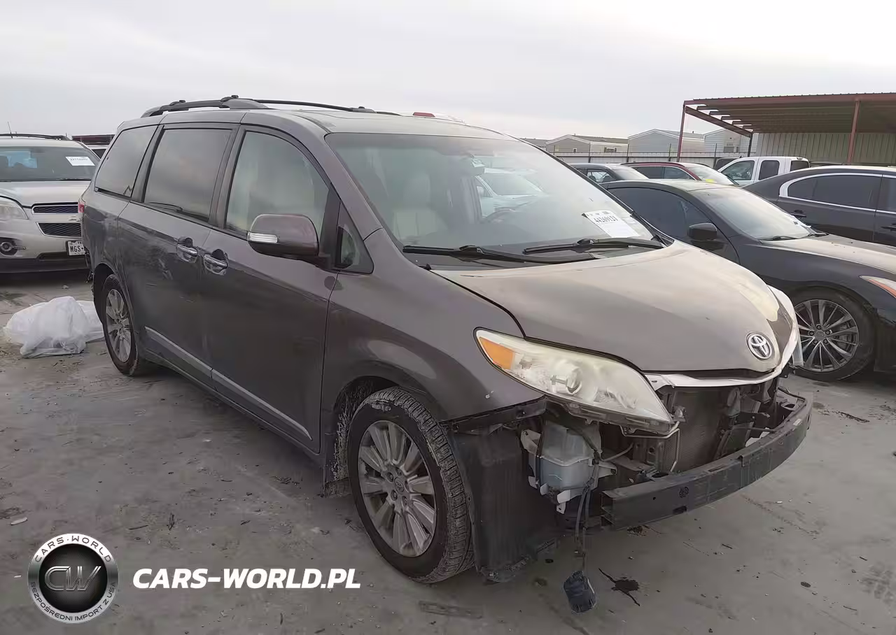 2014 Toyota Sienna Limited V6 7 Passenger
