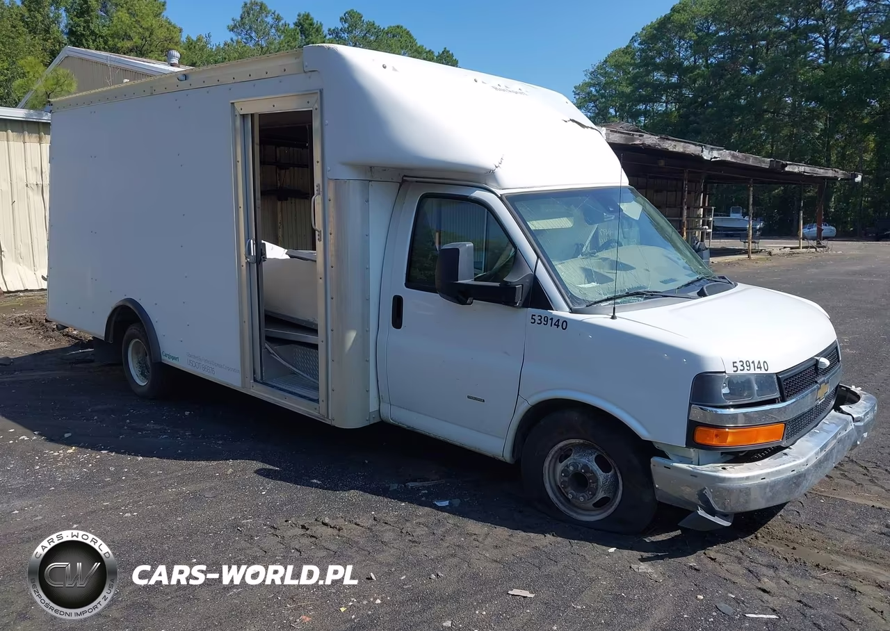 2022 Chevrolet Express Cutaway Work Van VIN:1HA3GTC75NN004702 - 1
