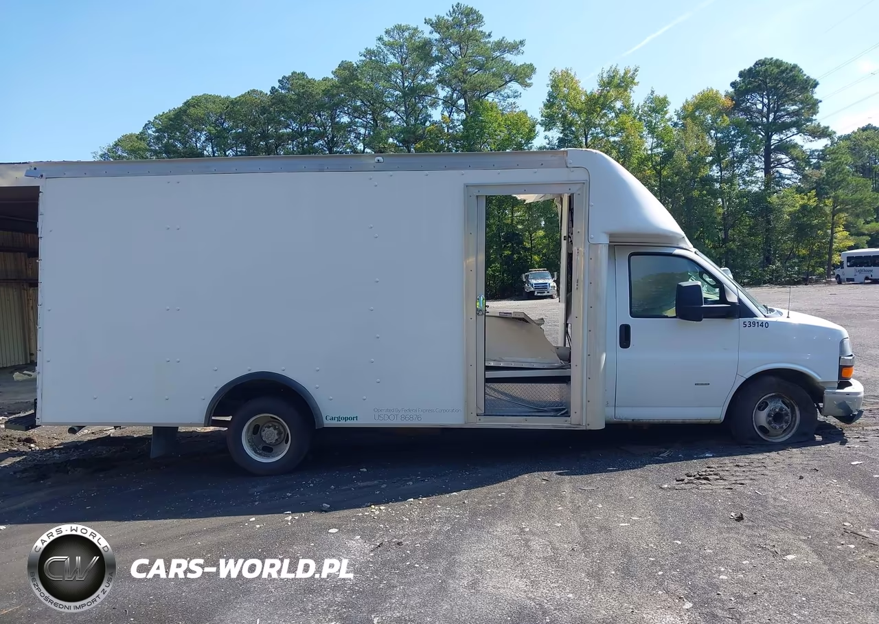 2022 Chevrolet Express Cutaway Work Van VIN:1HA3GTC75NN004702 - 13