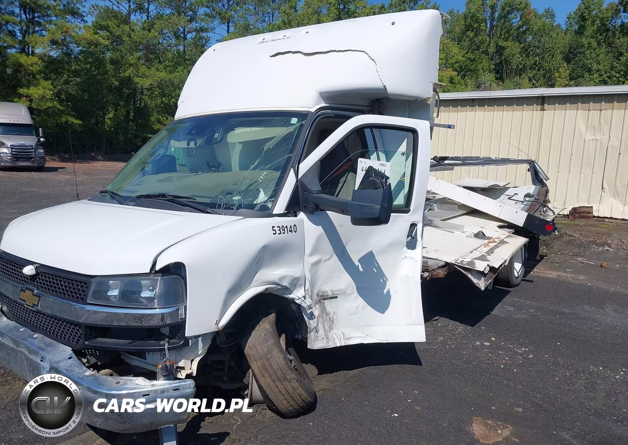 2022 Chevrolet Express Cutaway Work Van VIN:1HA3GTC75NN004702 - 2