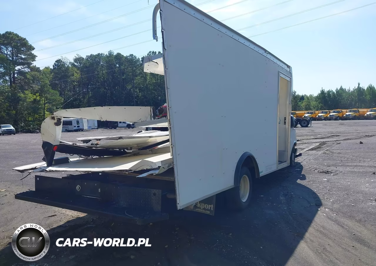 2022 Chevrolet Express Cutaway Work Van VIN:1HA3GTC75NN004702 - 4