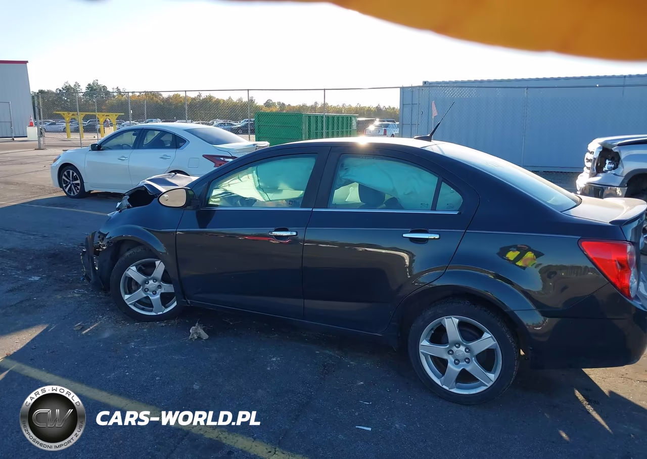 2014 Chevrolet Sonic Ltz Auto VIN:1G1JE5SB5E4191599 - 3