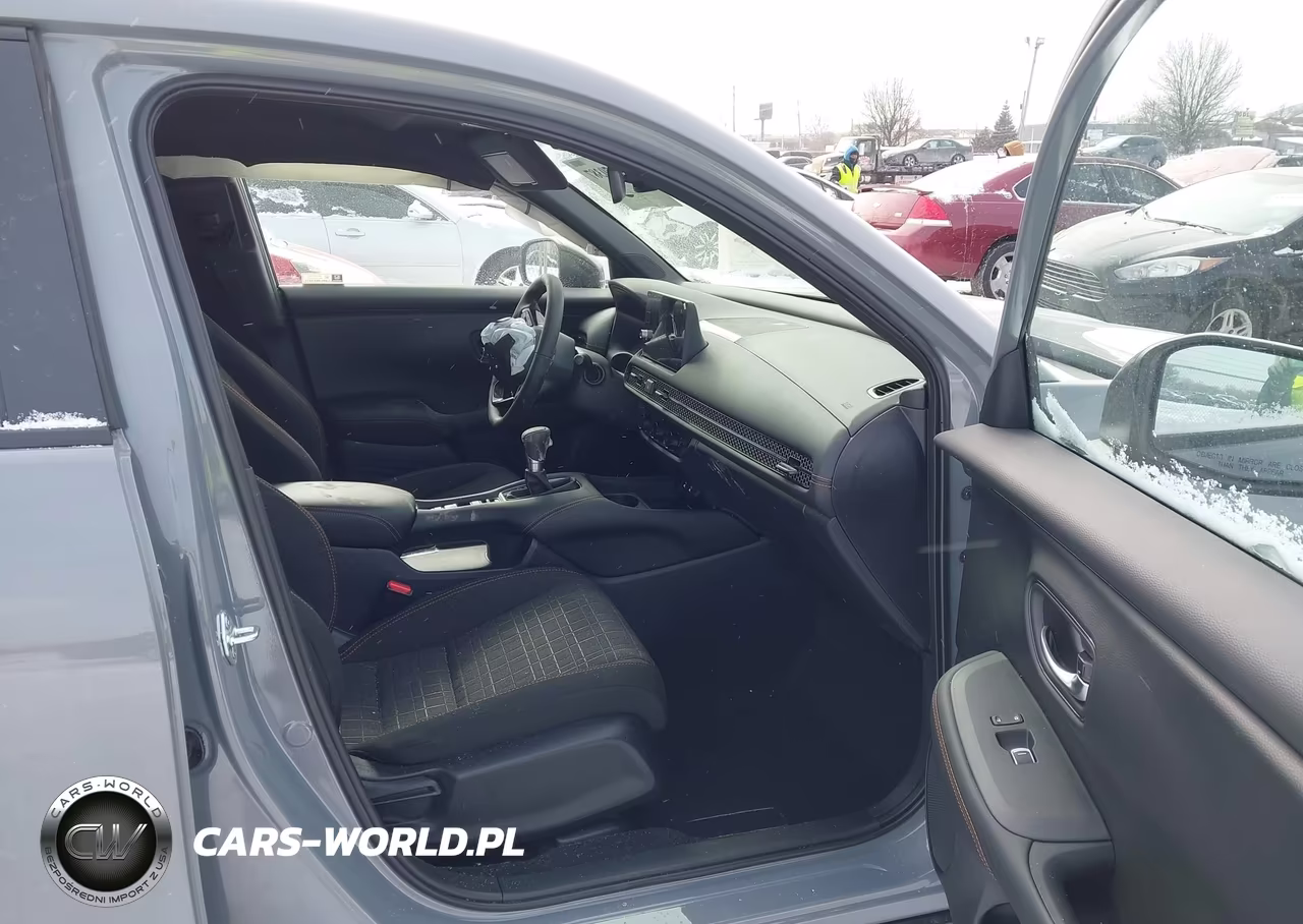 2026 Honda Hr-V Awd Sport VIN:3CZRZ2H53TM750318 - 5