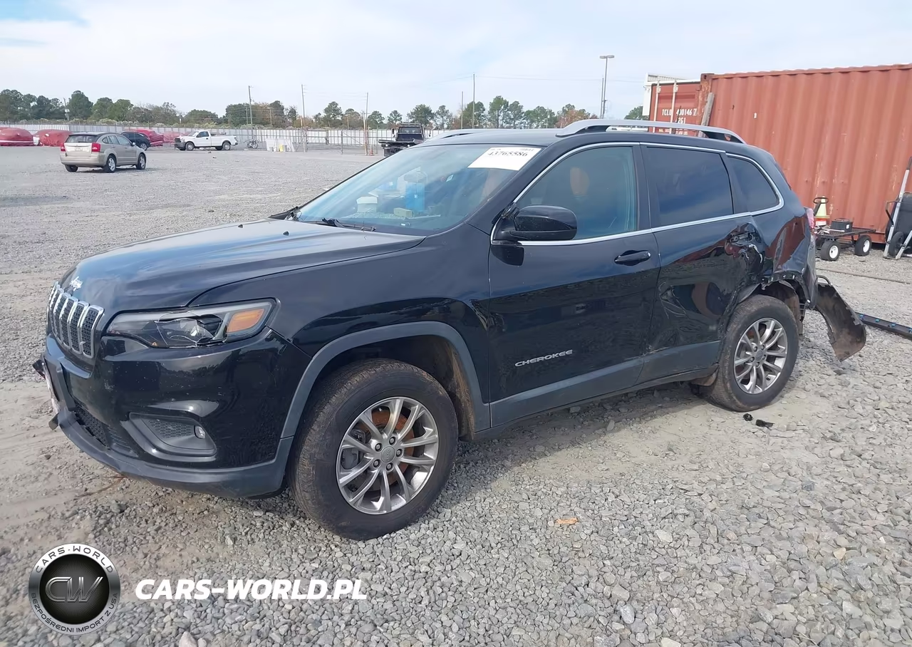 2019 Jeep Cherokee Latitude Plus 4X4 VIN:1C4PJMLB5KD161486 - 2