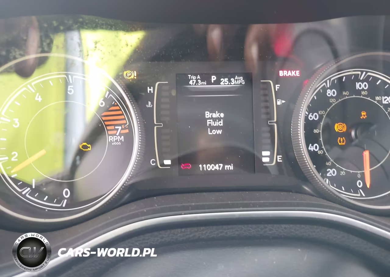 2019 Jeep Cherokee Latitude Plus 4X4 VIN:1C4PJMLB5KD161486 - 7