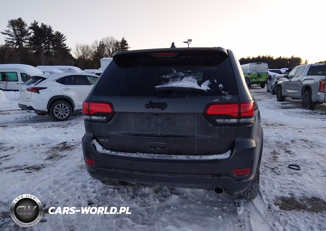 2019 Jeep Grand Cherokee Altitude 4X4 VIN:1C4RJFAG5KC829389 - 16