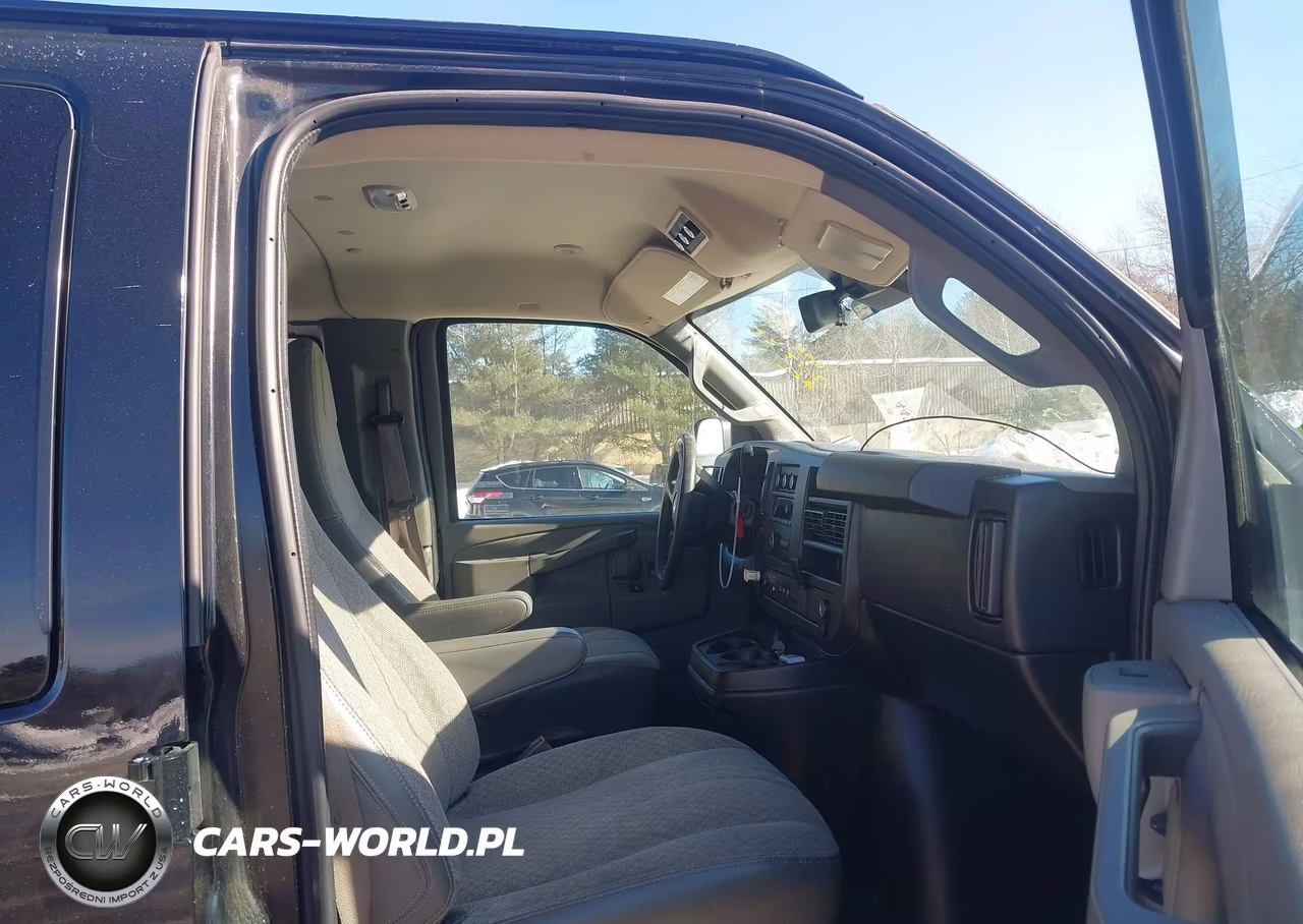 2019 Chevrolet Express 3500 Lt VIN:1GAZGPFG2K1295978 - 5