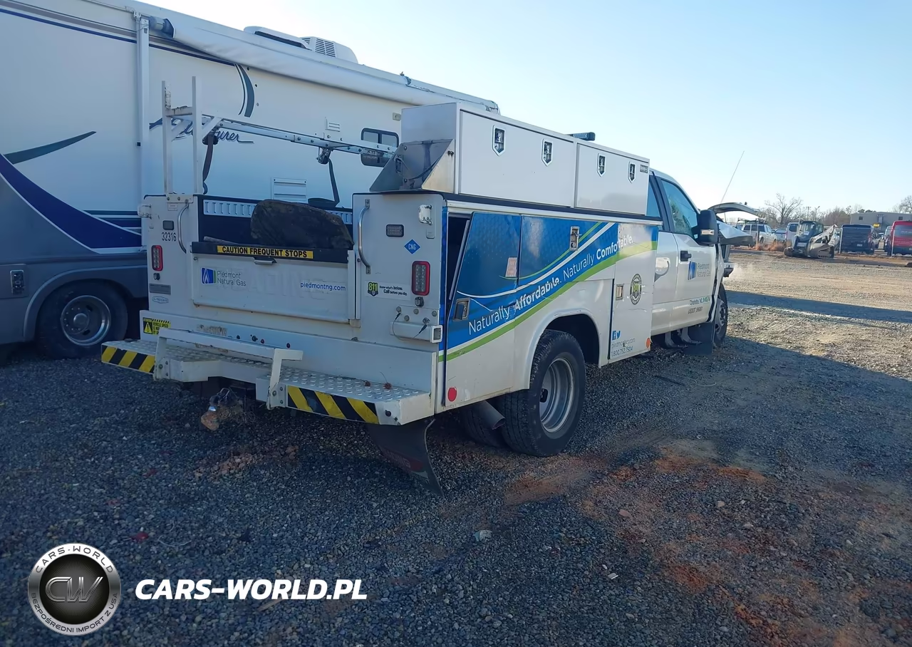 2019 Ford F-350 Chassis Xl VIN:1FD8X3G64KEC15179 - 4