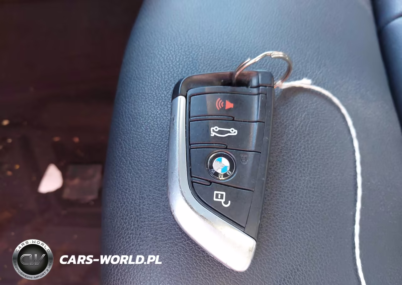 2018 BMW X3 xDrive30I VIN:5UXTR9C53JLD61464 - 11